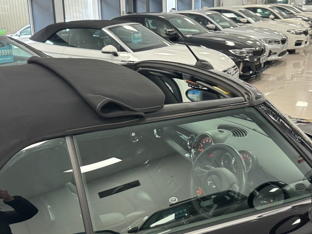 Used MINI Convertible 2015 for sale - 77609160: Photo 21