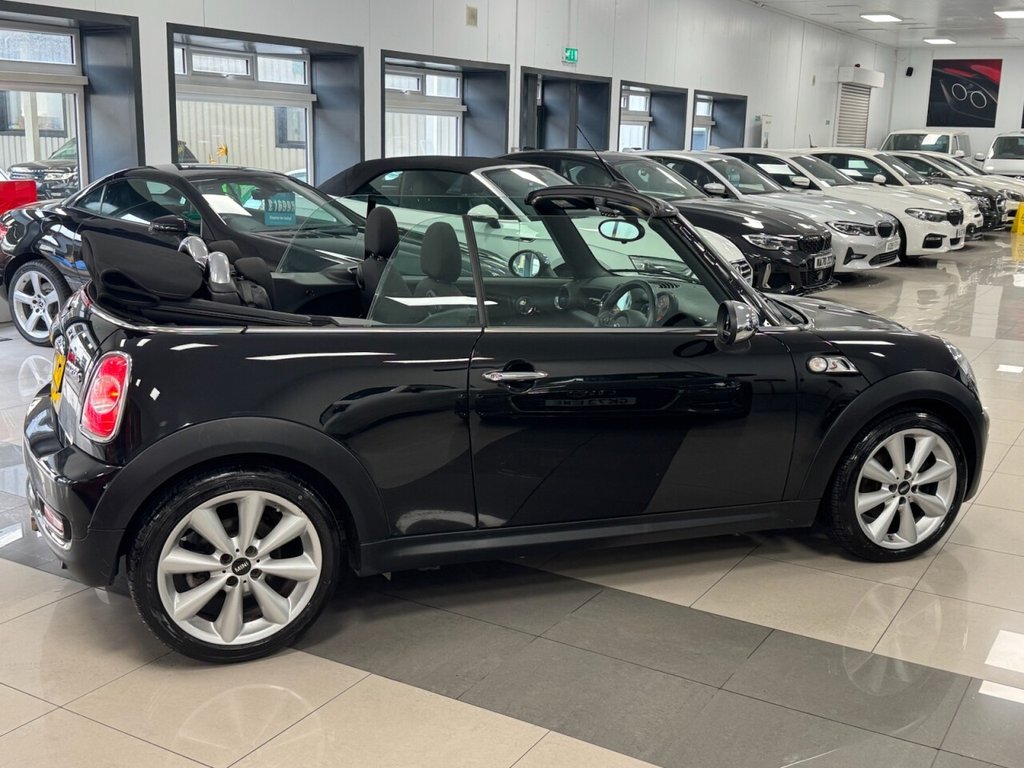 Used MINI Convertible 2015 for sale - 77609160: Photo 25
