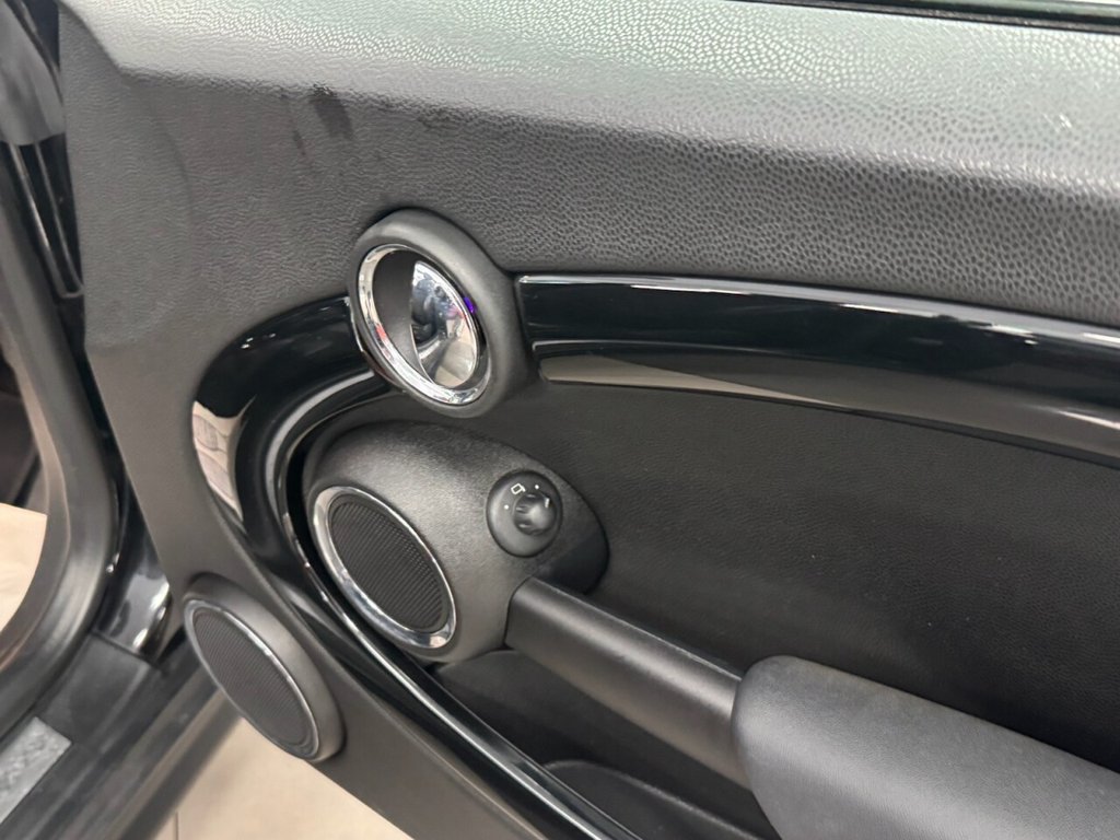 Used MINI Convertible 2015 for sale - 77609160: Photo 36