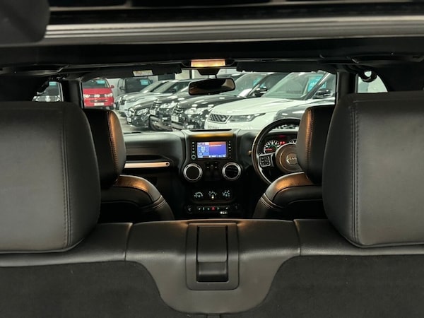 Used Jeep Wrangler 2014 for sale - 74953972: Photo 17