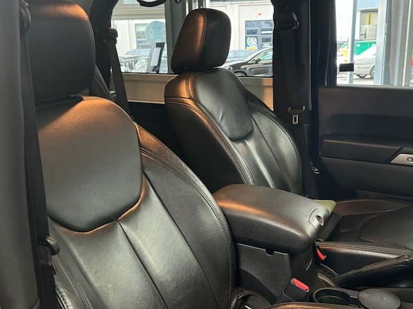 Used Jeep Wrangler 2014 for sale - 74953972: Photo 25