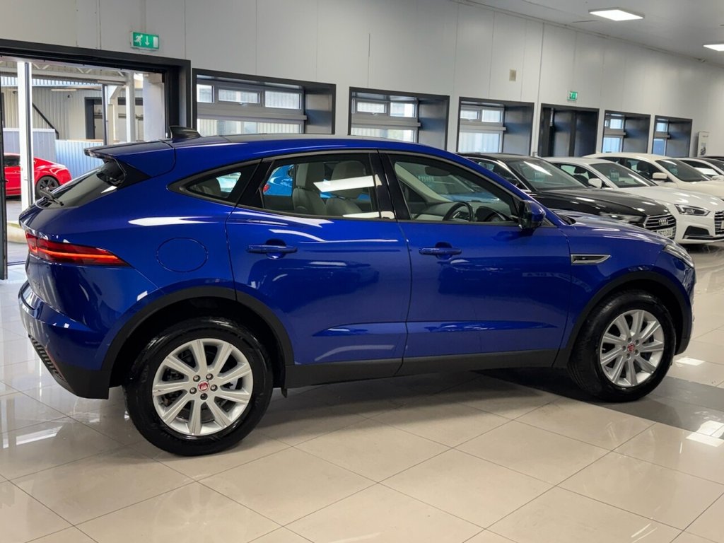 Used Jaguar E-Pace 2020 for sale - 76751437: Photo 2