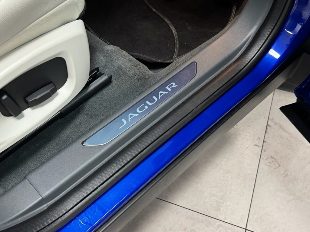 Used Jaguar E-Pace 2020 for sale - 76751437: Photo 26