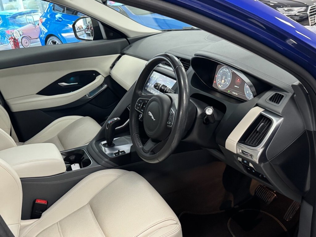 Used Jaguar E-Pace 2020 for sale - 76751437: Photo 28