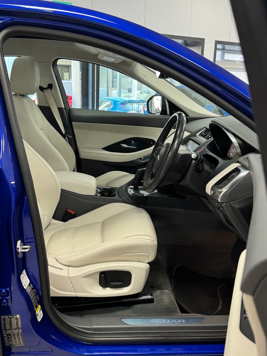 Used Jaguar E-Pace 2020 for sale - 76751437: Photo 29