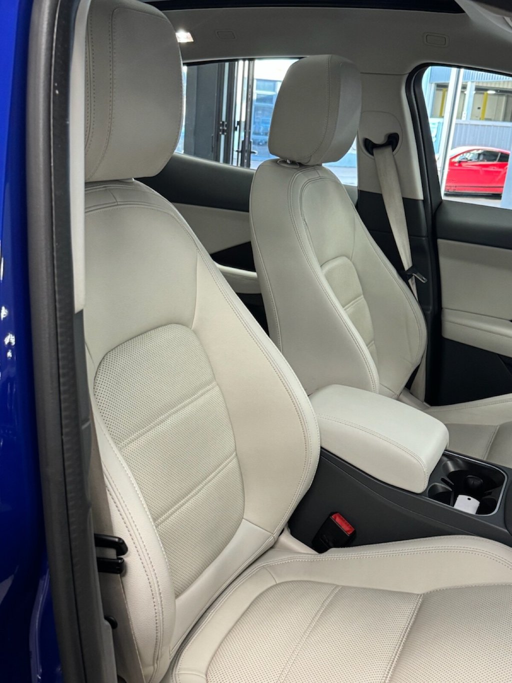 Used Jaguar E-Pace 2020 for sale - 76751437: Photo 30