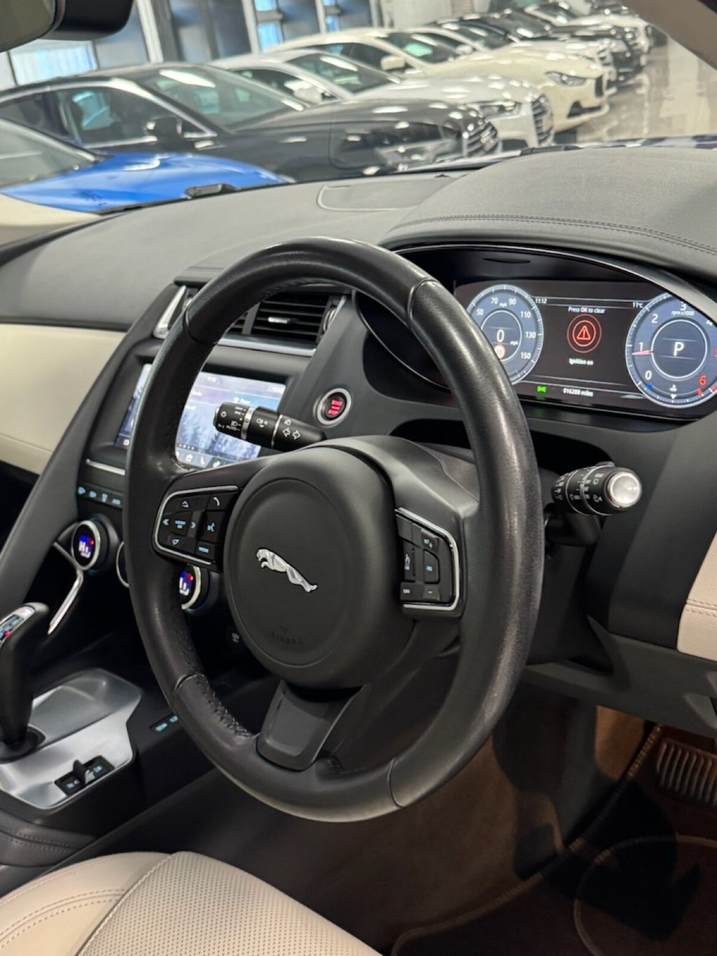 Used Jaguar E-Pace 2020 for sale - 76751437: Photo 34