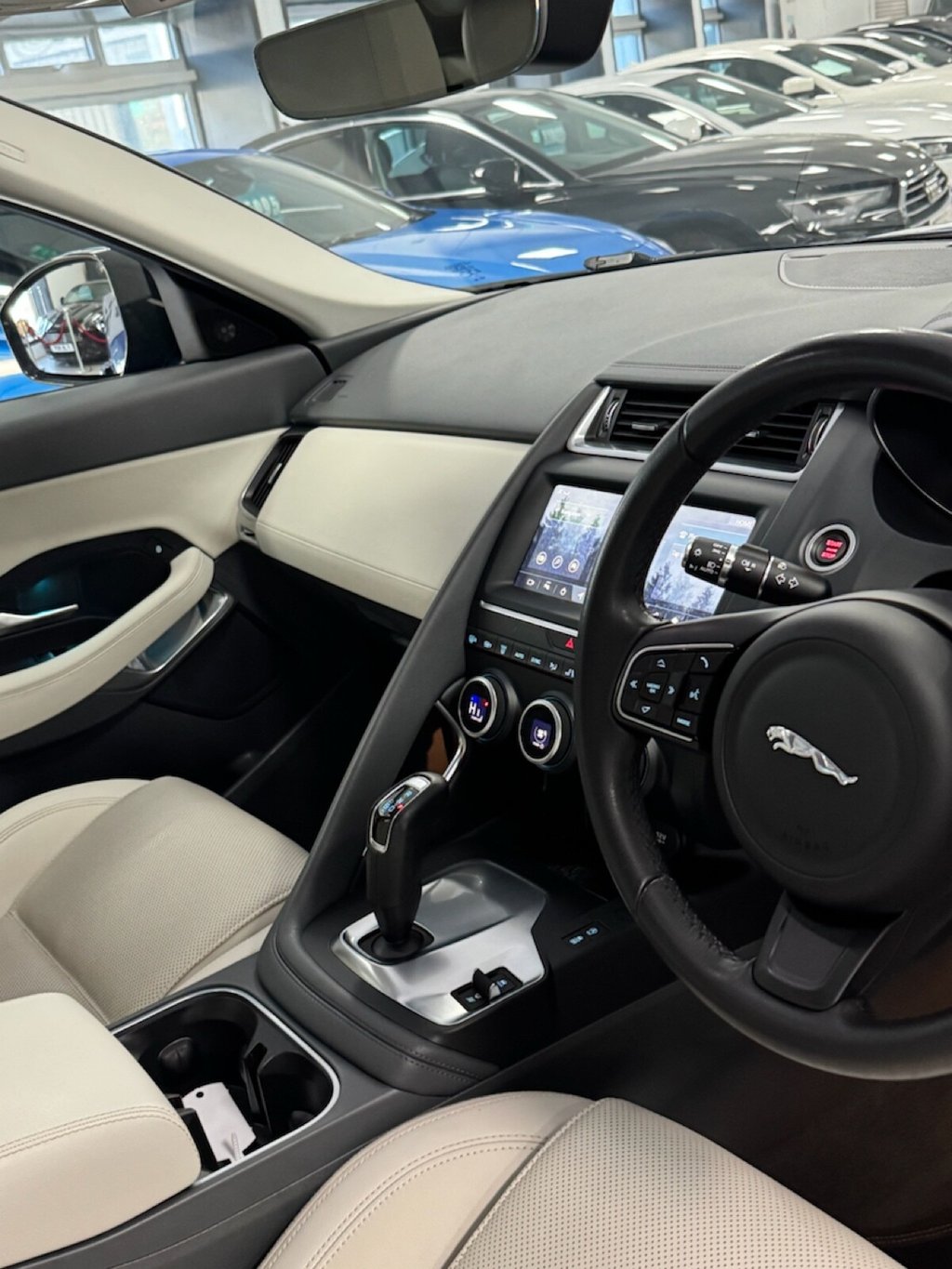 Used Jaguar E-Pace 2020 for sale - 76751437: Photo 35