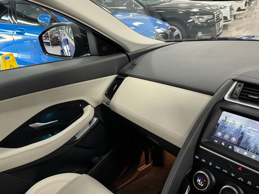 Used Jaguar E-Pace 2020 for sale - 76751437: Photo 44