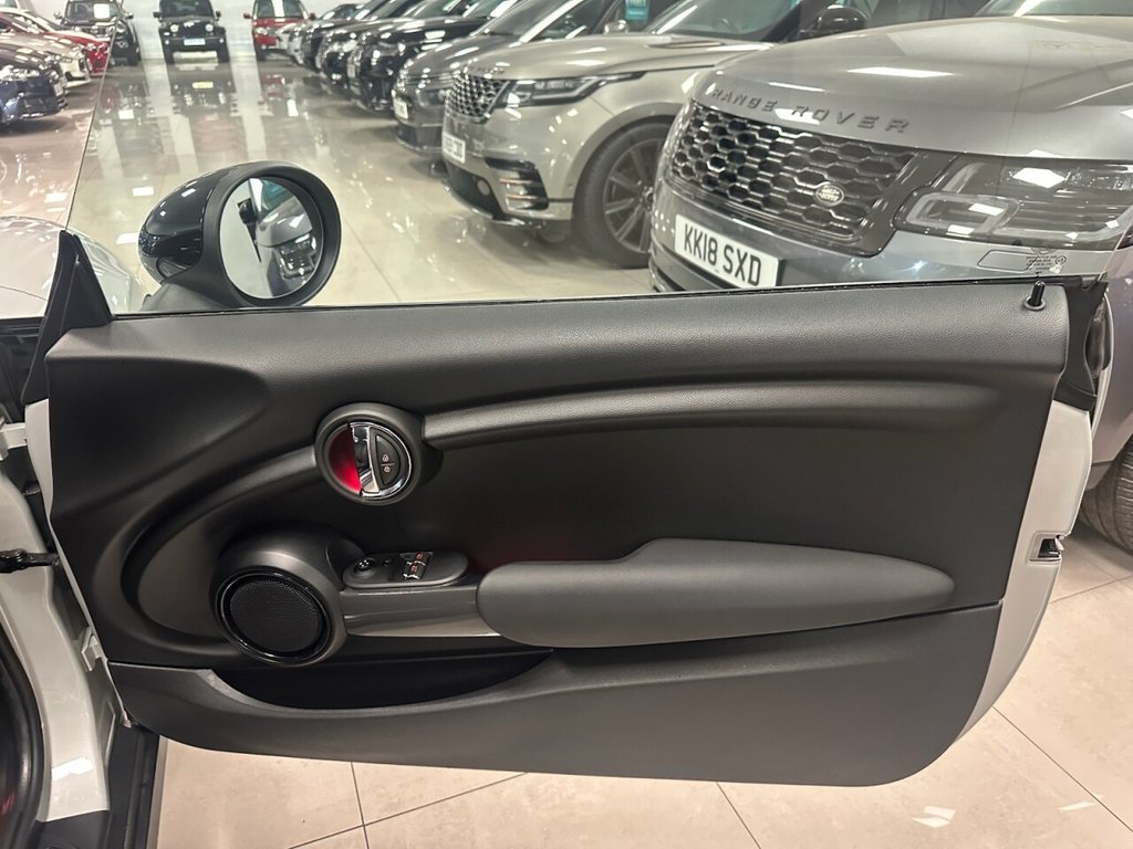 Used MINI Hatch 2019 for sale - 76559322: Photo 10