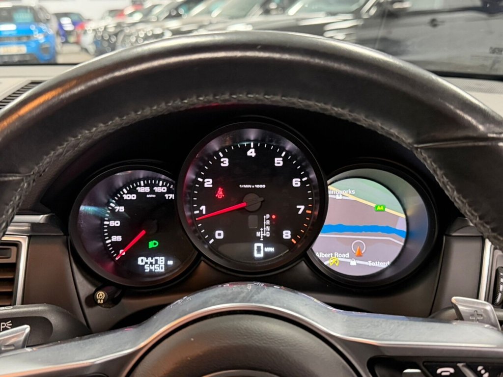 Used Porsche Macan 2018 for sale - 76570474: Photo 38