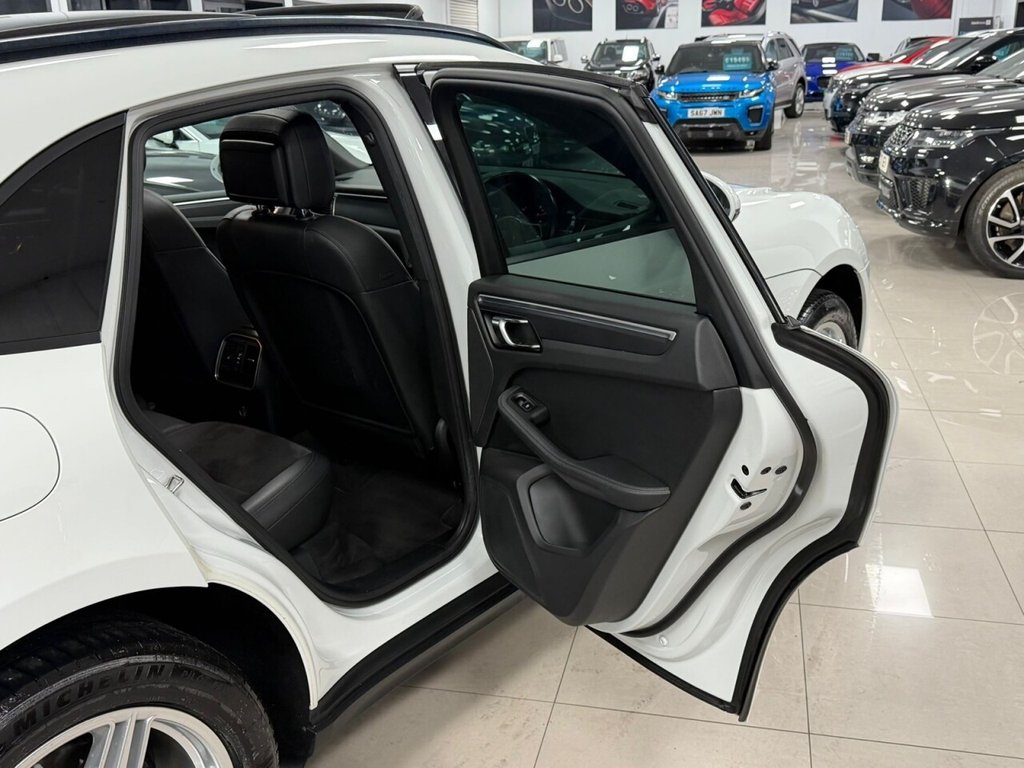 Used Porsche Macan 2018 for sale - 76570474: Photo 40