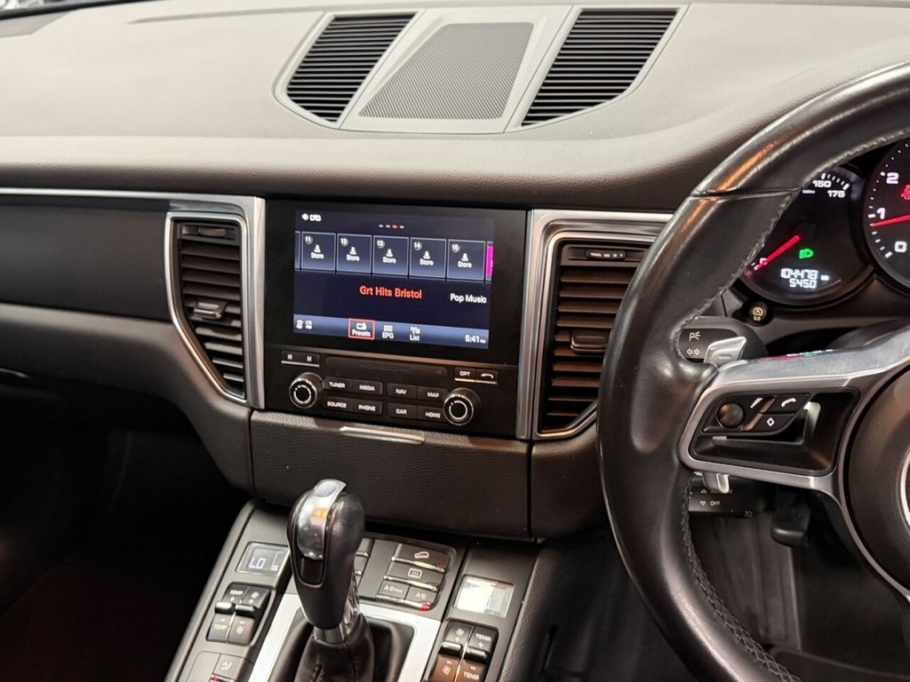 Used Porsche Macan 2018 for sale - 76570474: Photo 45