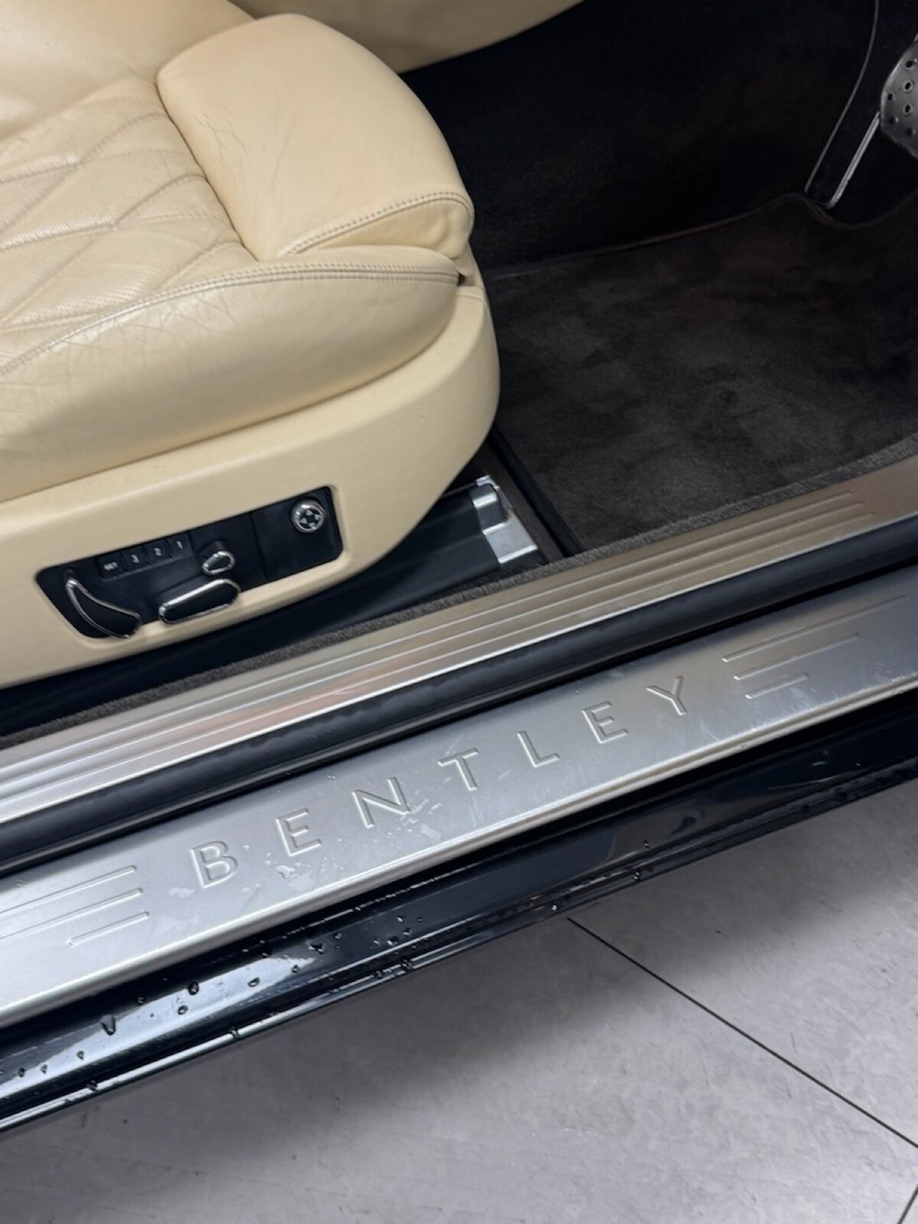 Used Bentley Continental 2008 for sale - 76570546: Photo 38