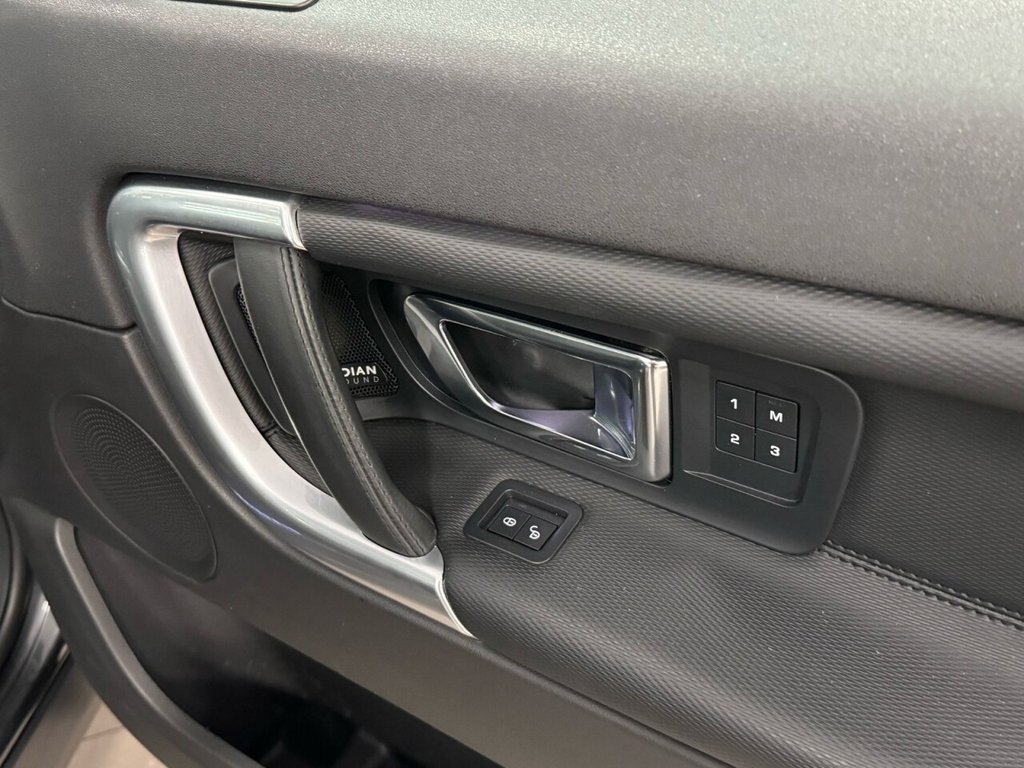 Used Land Rover Discovery Sport 2017 for sale - 77820833: Photo 20