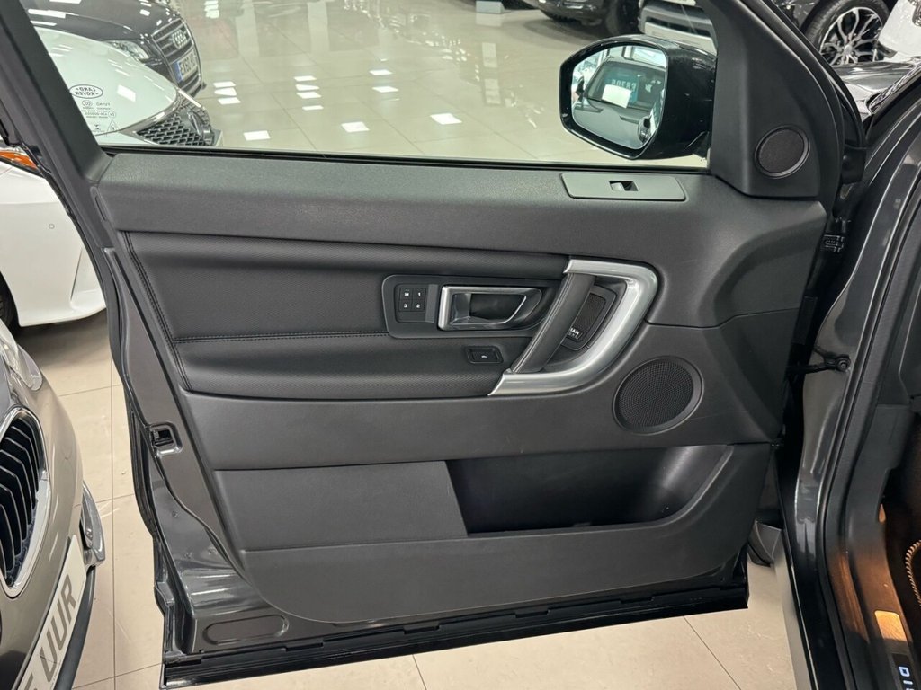 Used Land Rover Discovery Sport 2017 for sale - 77820833: Photo 43