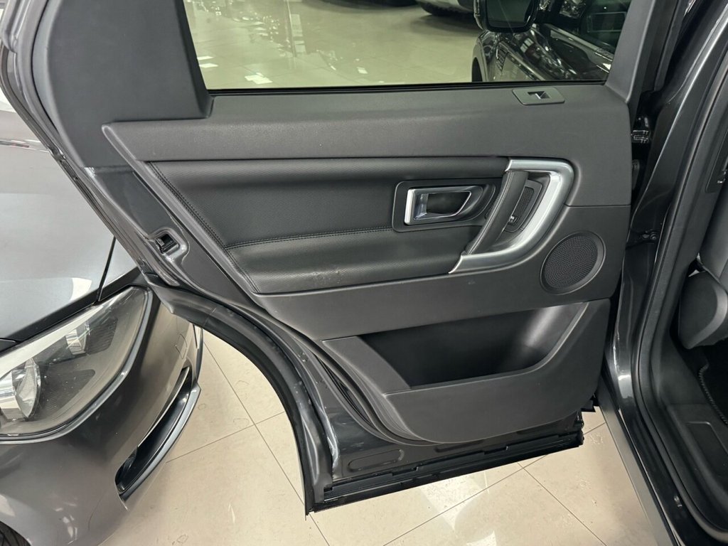 Used Land Rover Discovery Sport 2017 for sale - 77820833: Photo 45