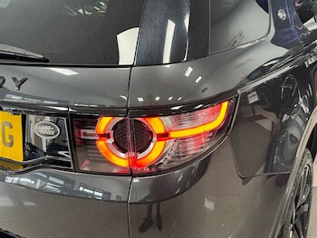 Used Land Rover Discovery Sport 2017 for sale - 77820833: Photo