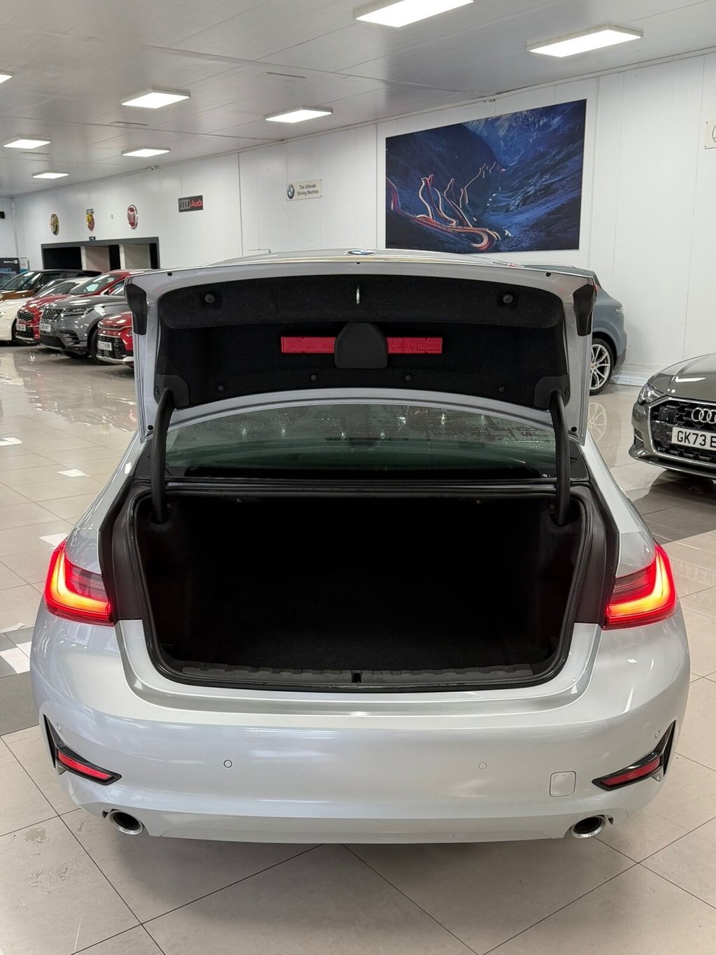 Used BMW 3 Series 2019 for sale - 77499008: Photo 16