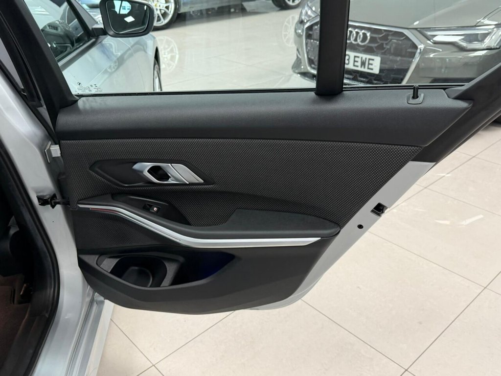 Used BMW 3 Series 2019 for sale - 77499008: Photo 35