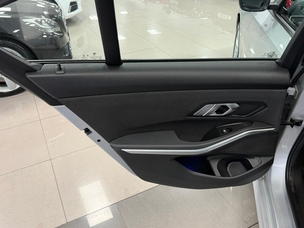 Used BMW 3 Series 2019 for sale - 77499008: Photo 39