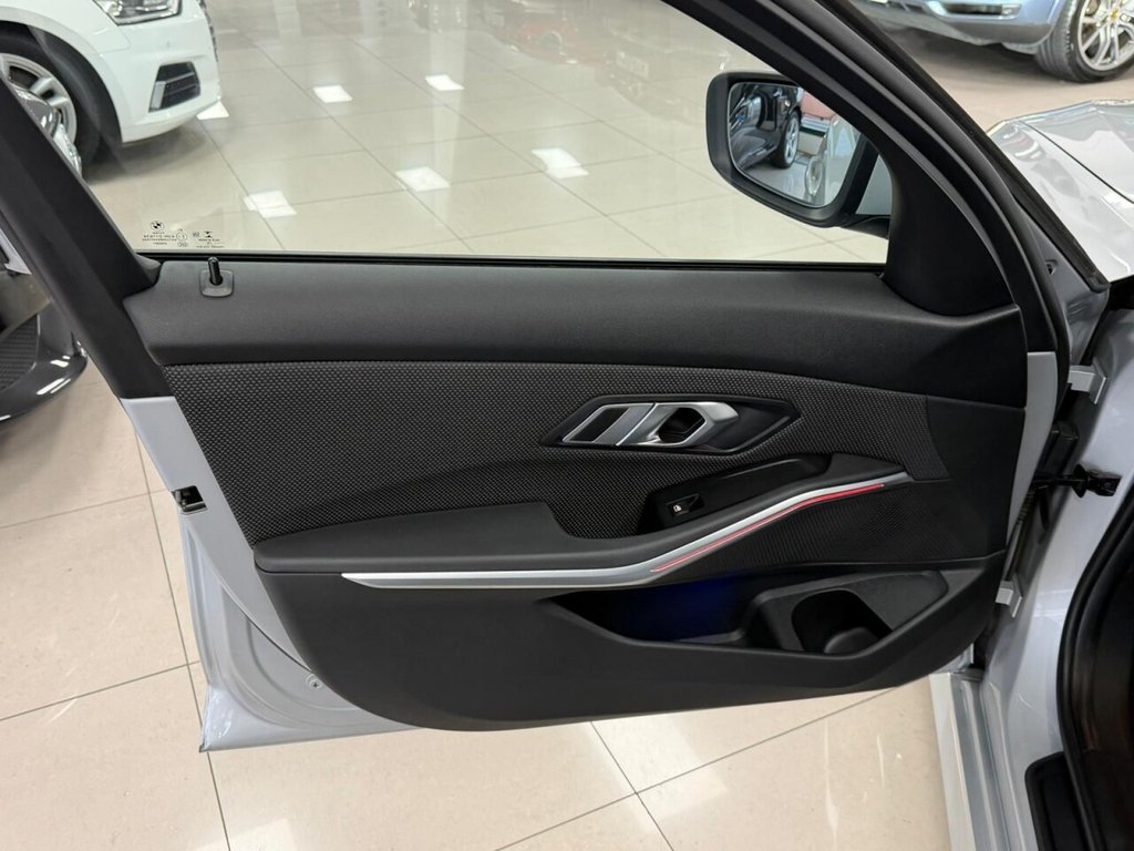 Used BMW 3 Series 2019 for sale - 77499008: Photo 40