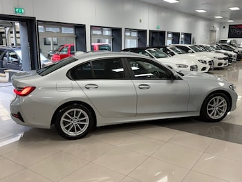 Used BMW 3 Series 2019 for sale - 77499008: Photo