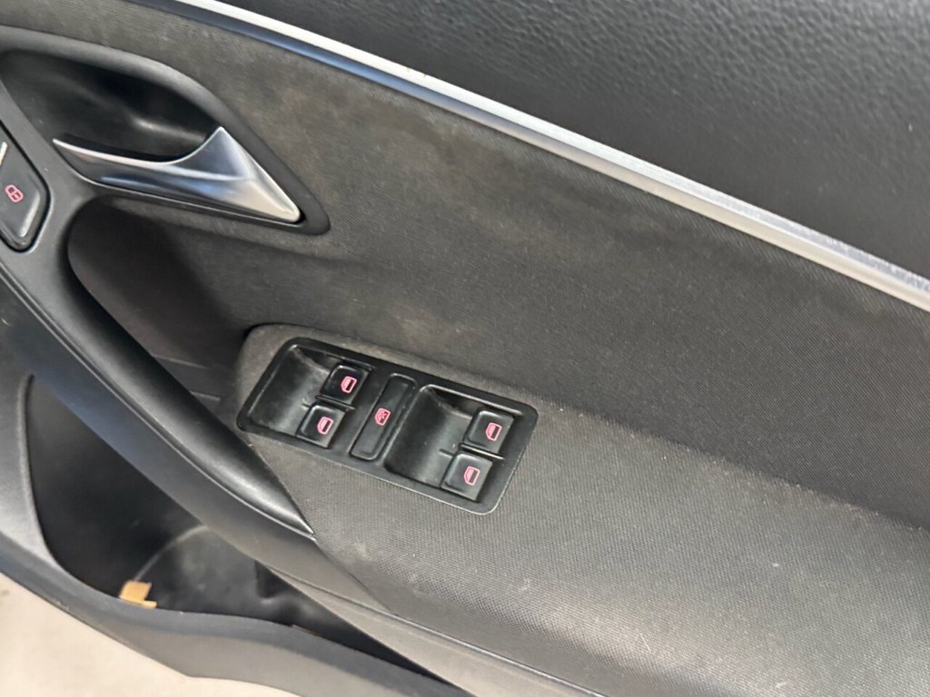 Used Volkswagen Polo 2015 for sale - 77680983: Photo 18