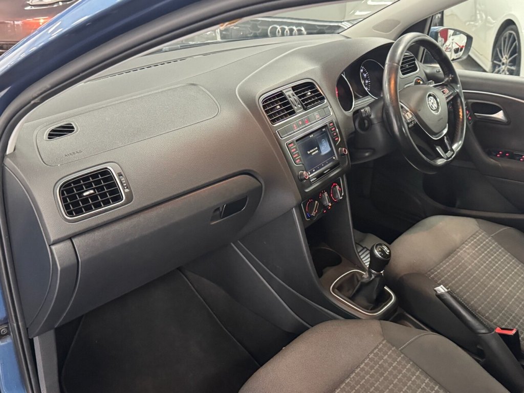Used Volkswagen Polo 2015 for sale - 77680983: Photo 35