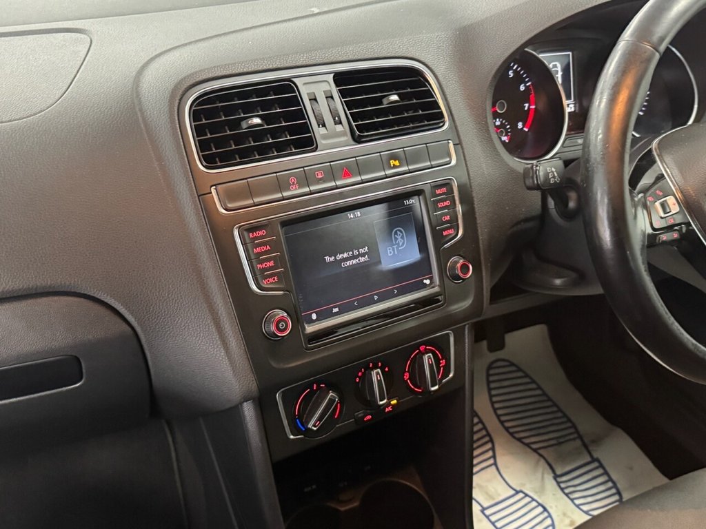 Used Volkswagen Polo 2015 for sale - 77680983: Photo 40