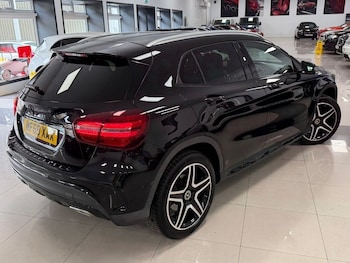 Used Mercedes-Benz GLA 2020 for sale - 78468610: Photo