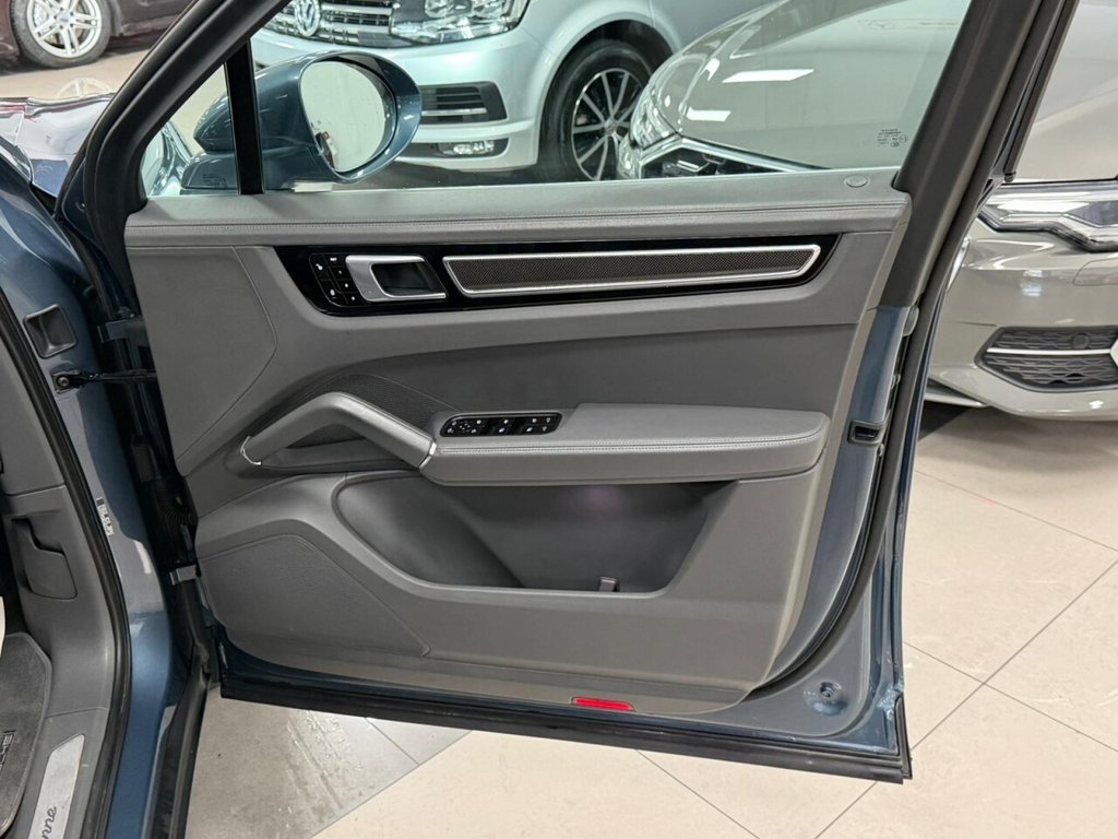 Used Porsche Cayenne 2018 for sale - 77463413: Photo 28