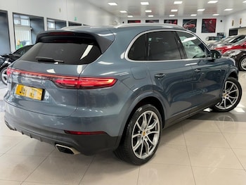 Used Porsche Cayenne 2018 for sale - 77463413: Photo