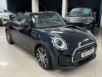 Used MINI Convertible 2021 for sale - 76570471: Photo