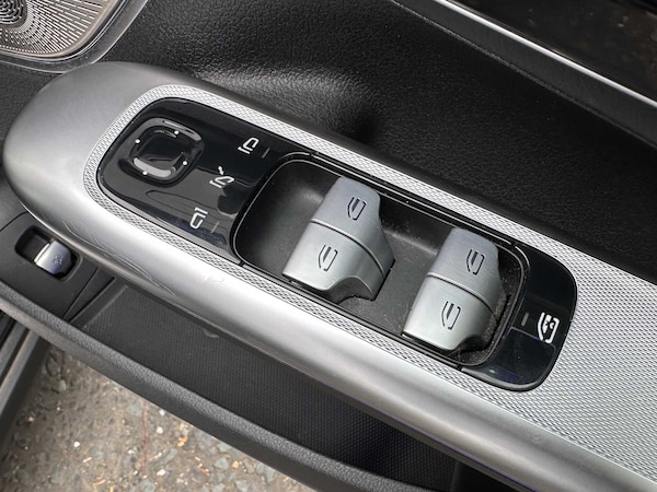 Used Mercedes-Benz EQA 2022 for sale - 76298514: Photo 25