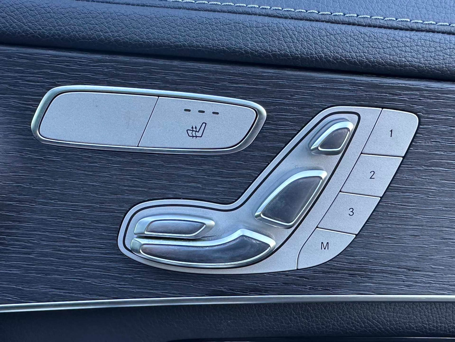 Used Mercedes-Benz GLC 2021 for sale - 76789418: Photo 23