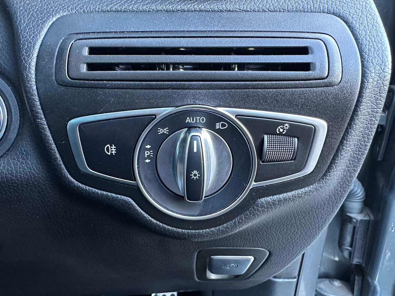 Used Mercedes-Benz GLC 2021 for sale - 76789418: Photo 26