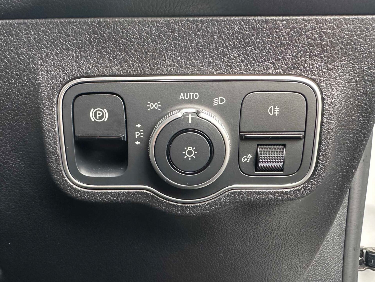 Used Mercedes-Benz GLB 2023 for sale - 77979424: Photo 25