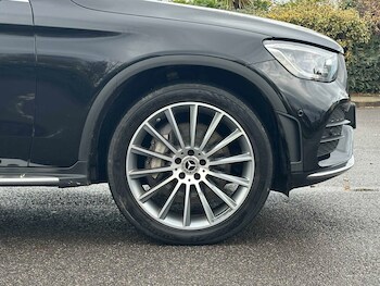 Used Mercedes-Benz GLC 2021 for sale - 76692011: Photo