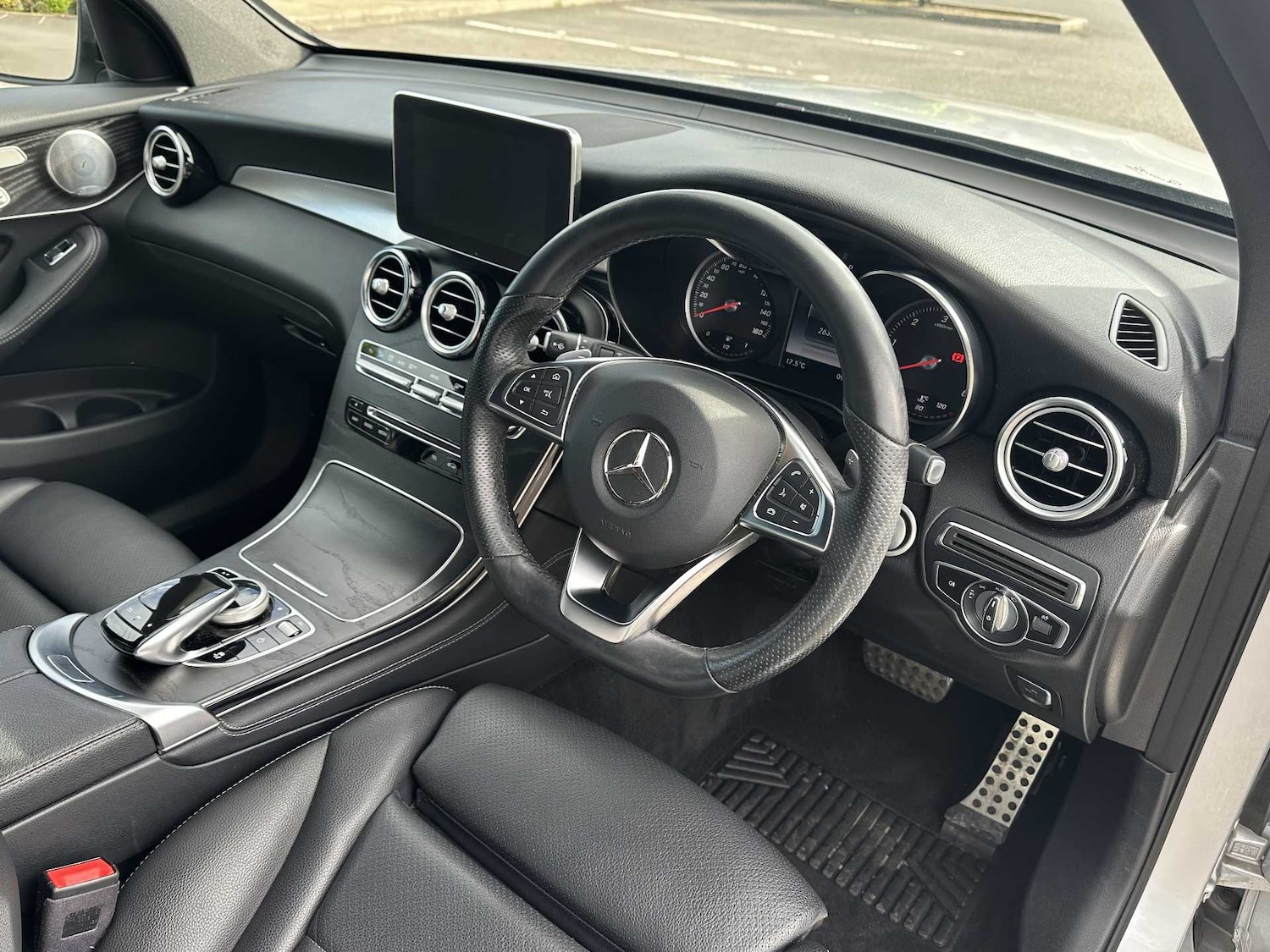 Used Mercedes-Benz GLC 2019 for sale - 75818736: Photo 14