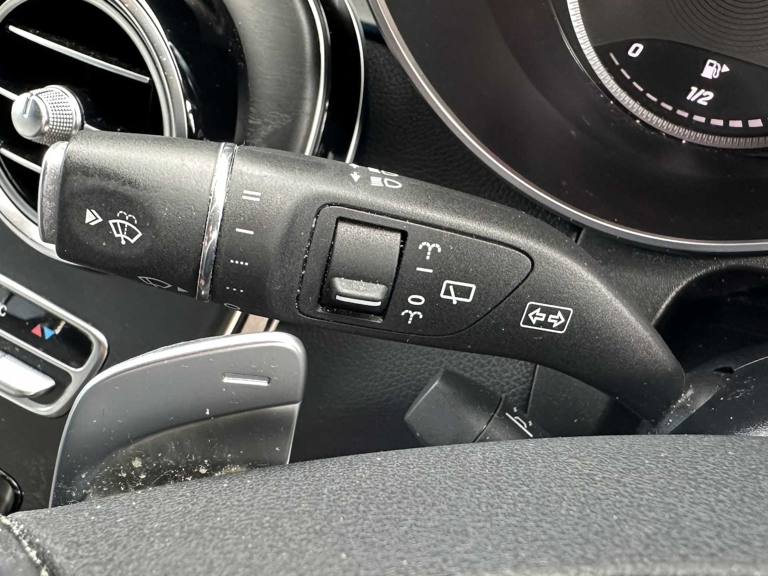 Used Mercedes-Benz GLC 2019 for sale - 75818736: Photo 31