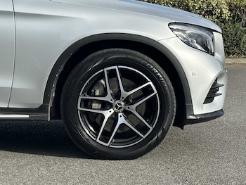 Used Mercedes-Benz GLC 2019 for sale - 75818736: Photo
