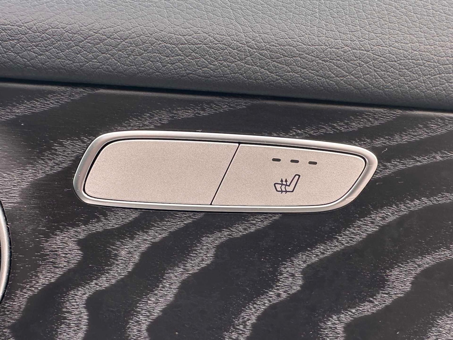 Used Mercedes-Benz GLC 2018 for sale - 76373769: Photo 22