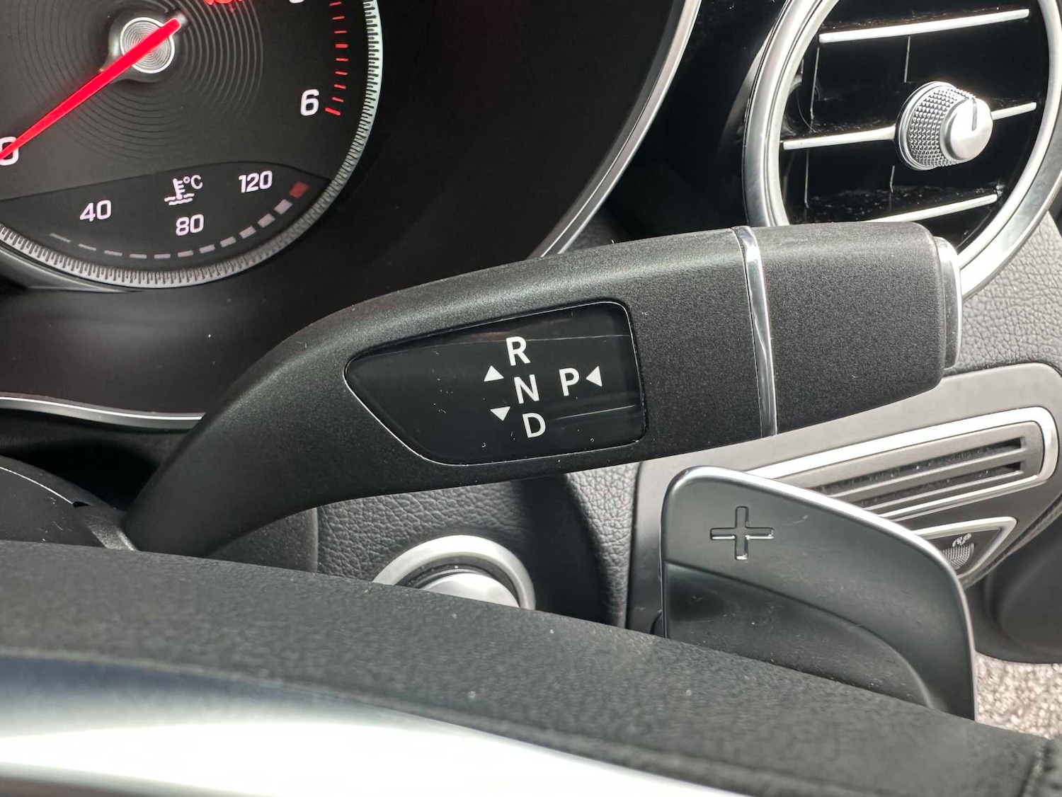 Used Mercedes-Benz GLC 2018 for sale - 76373769: Photo 28