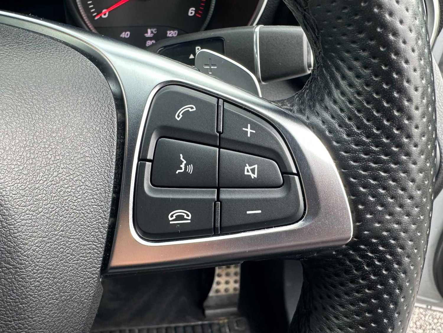 Used Mercedes-Benz GLC 2018 for sale - 76373769: Photo 29