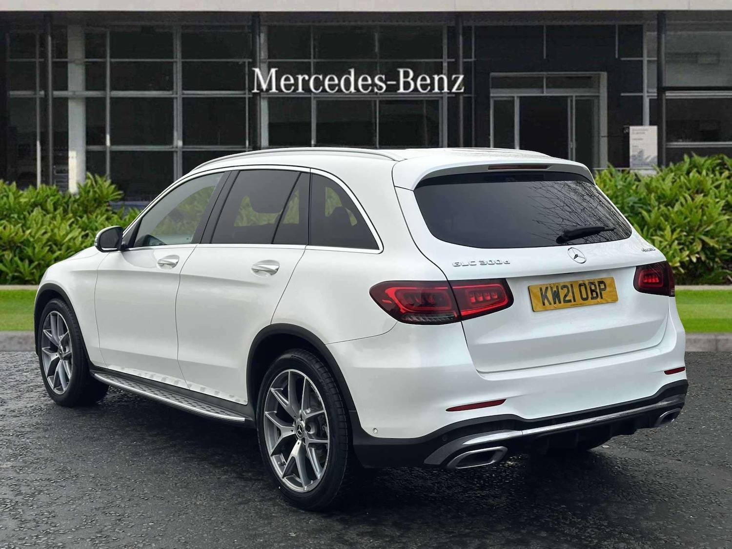 Used Mercedes-Benz GLC 2021 for sale - 76978813: Photo 2