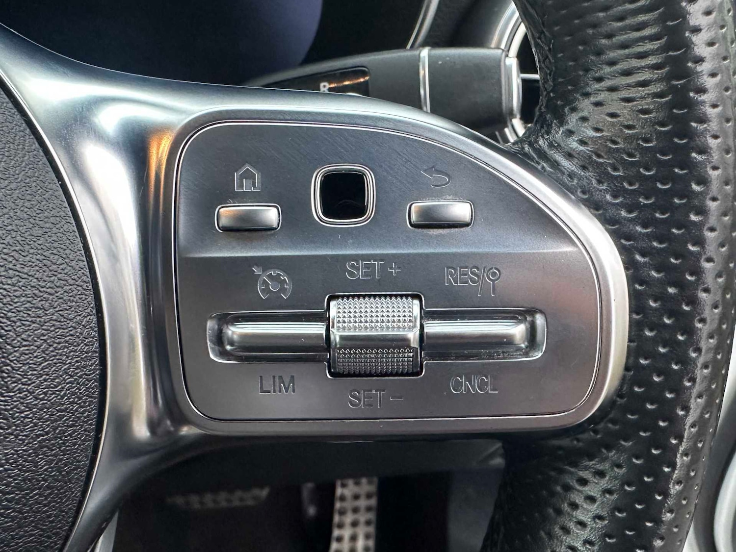 Used Mercedes-Benz GLC 2021 for sale - 76978813: Photo 28