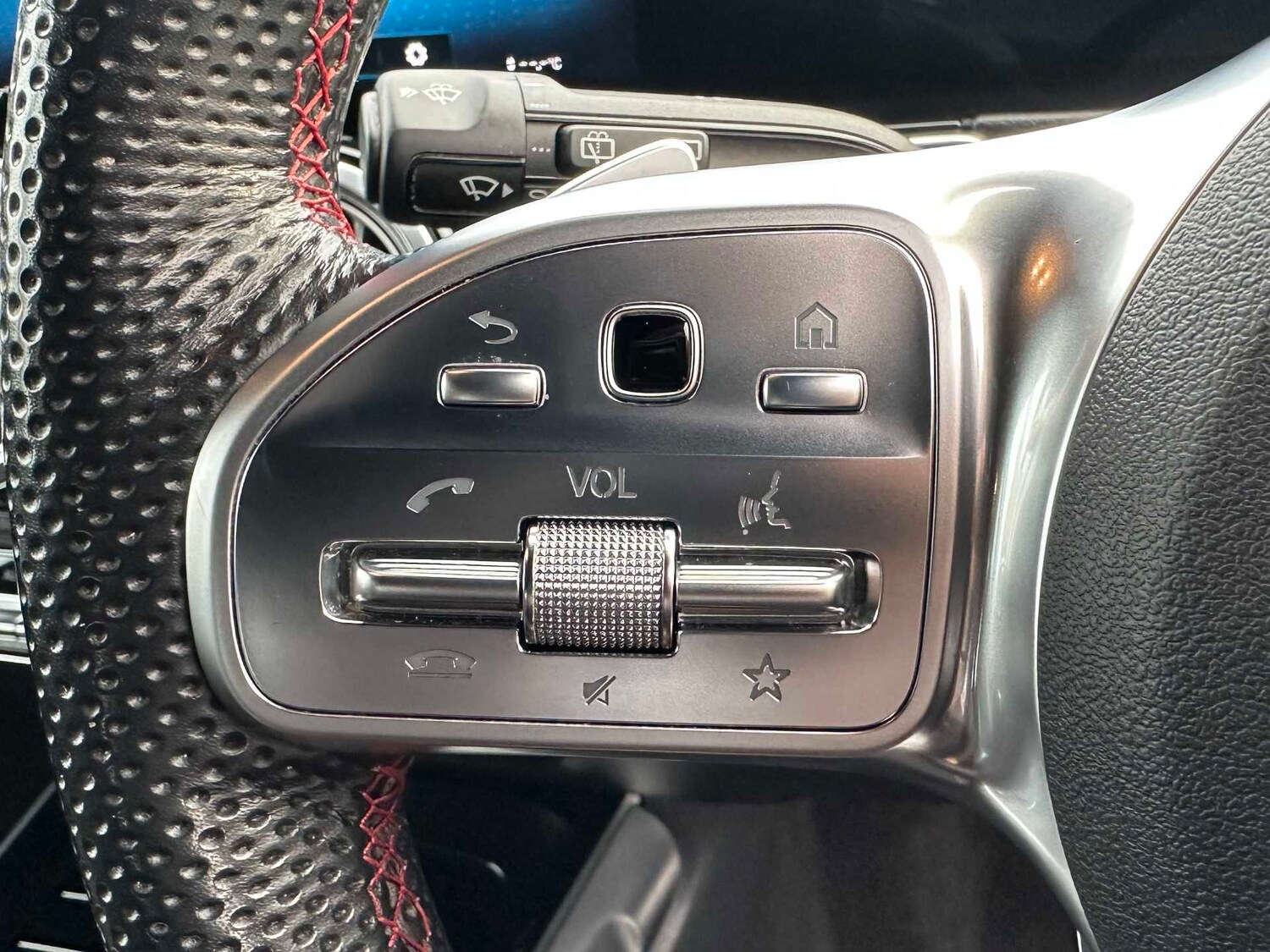 Used Mercedes-Benz GLB 2023 for sale - 76587579: Photo 28