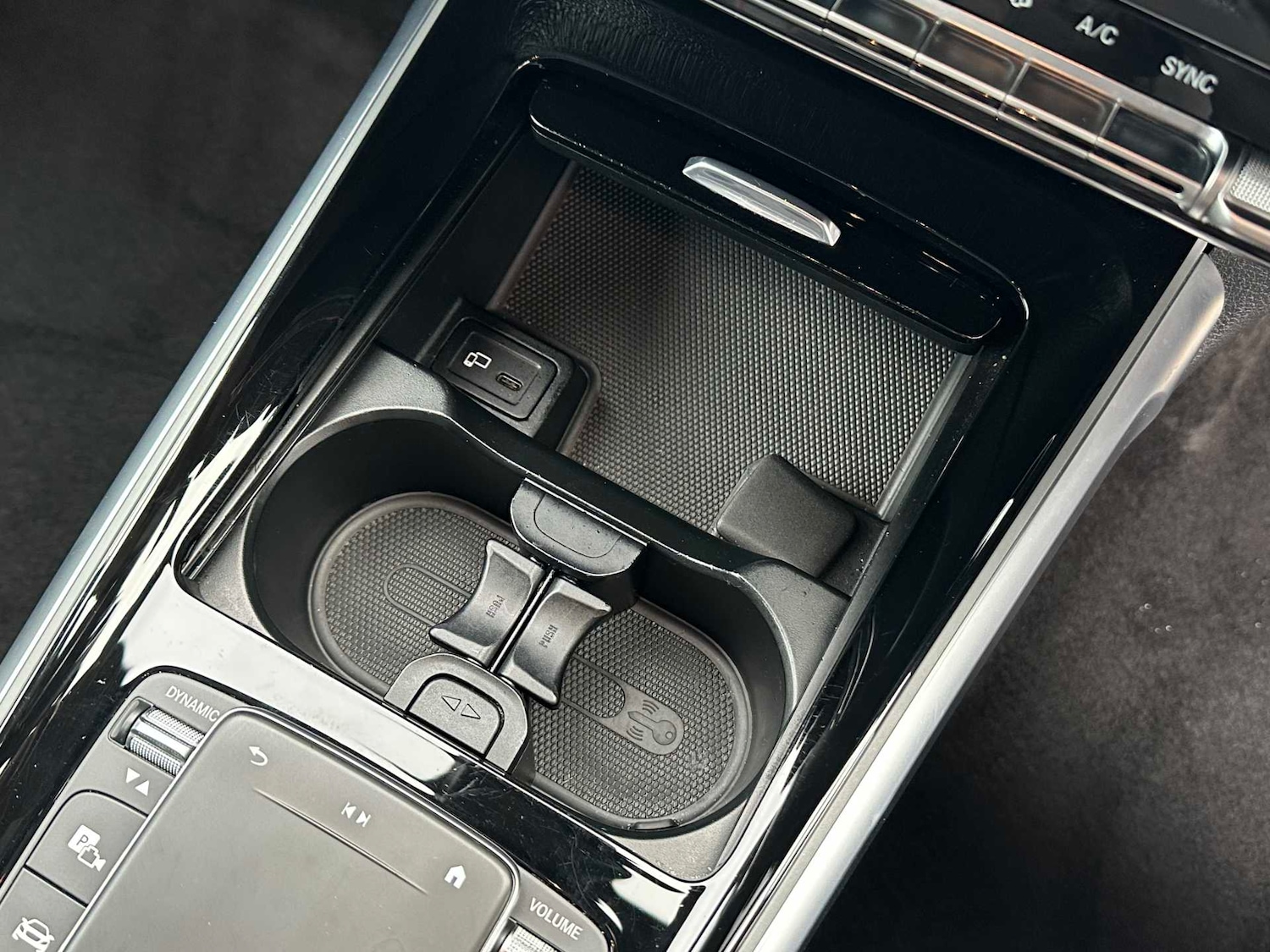 Used Mercedes-Benz GLB 2023 for sale - 76587579: Photo 32