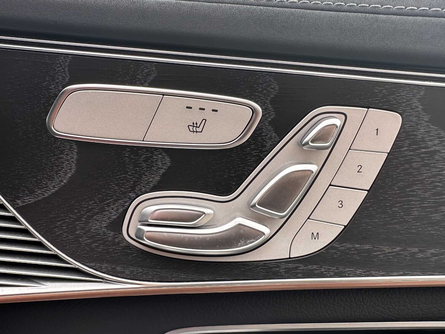 Used Mercedes-Benz EQC 2021 for sale - 75903201: Photo 22